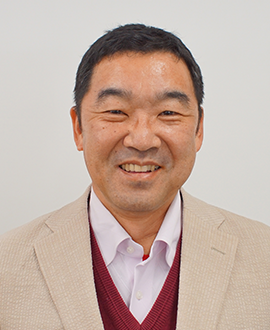 長﨑　慶三
